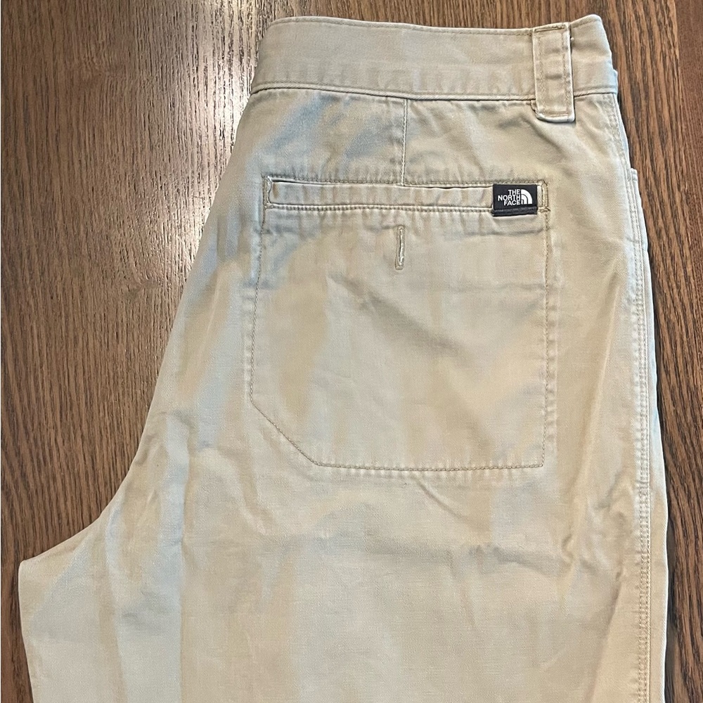The North Face Men's Light Tan Chino Shorts